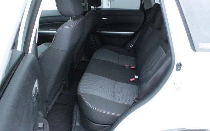 Suzuki Vitara cena 102900 przebieg: 19328, rok produkcji 2023 z Przedbórz małe 326